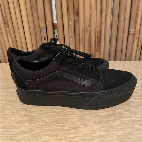 Black platform Vans - Picture 1 of 6